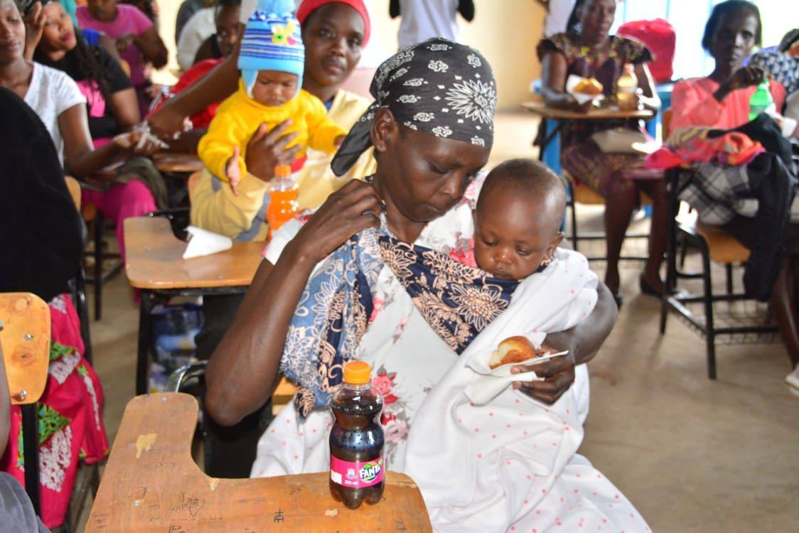 Light Up Rally for Young Mothers