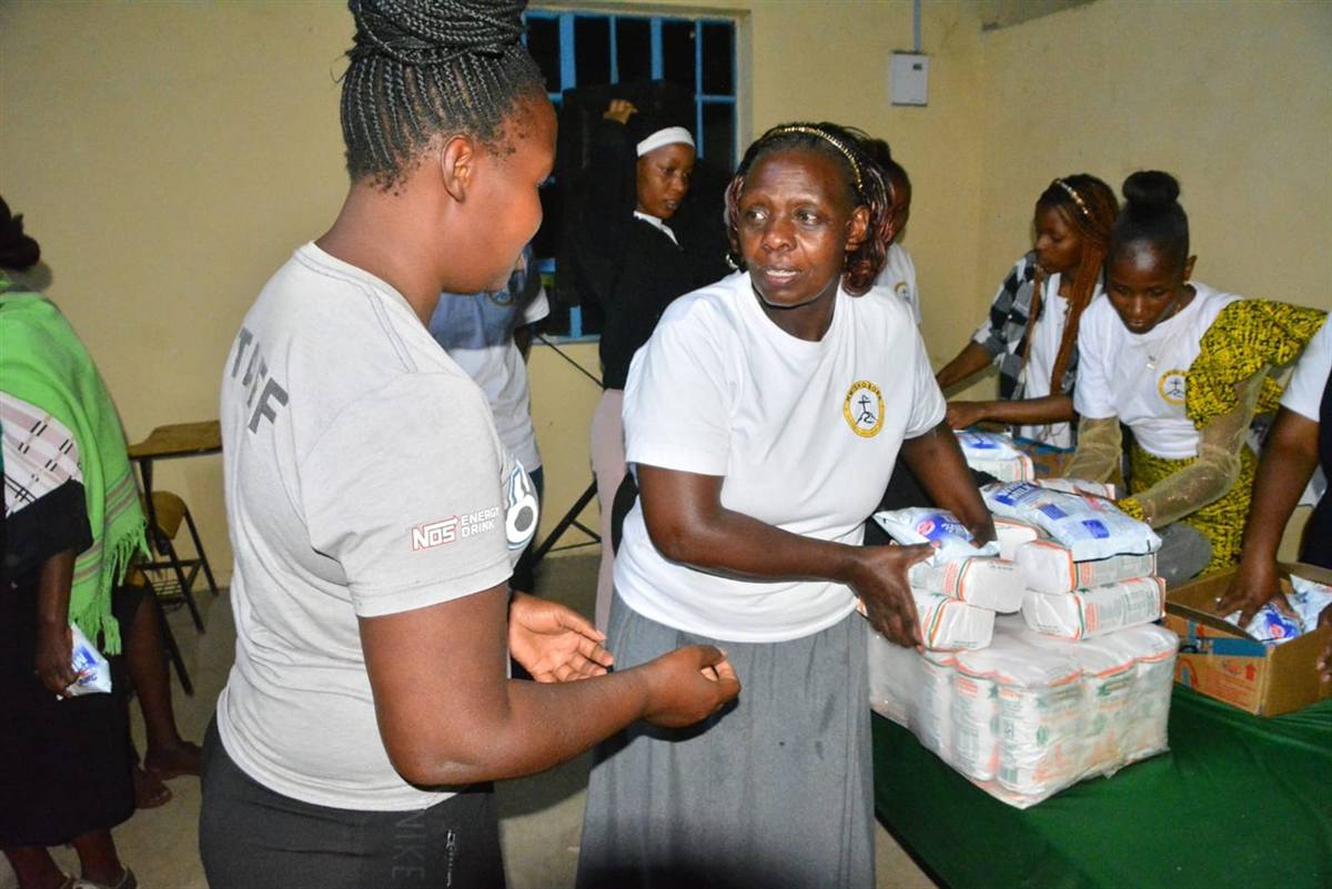 Light Up Rally for Young Mothers